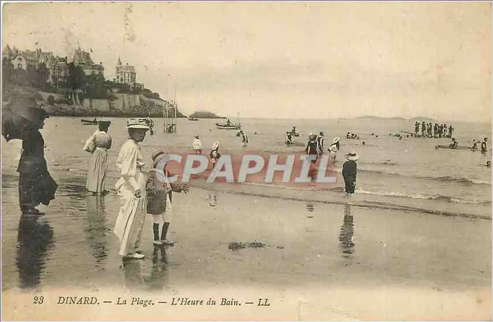 Dinard — A Praia — A Hora do Banho — LL - Frente