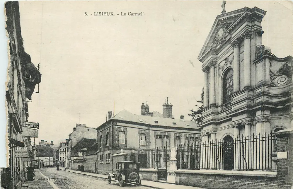Lisieux - A Vista do Carmel — editor Galeries du Lisieux, n°8 - Frente