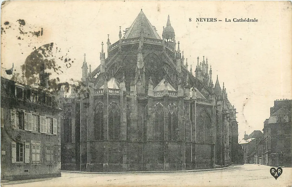 Nevers — A Catedral — RAR - Frente