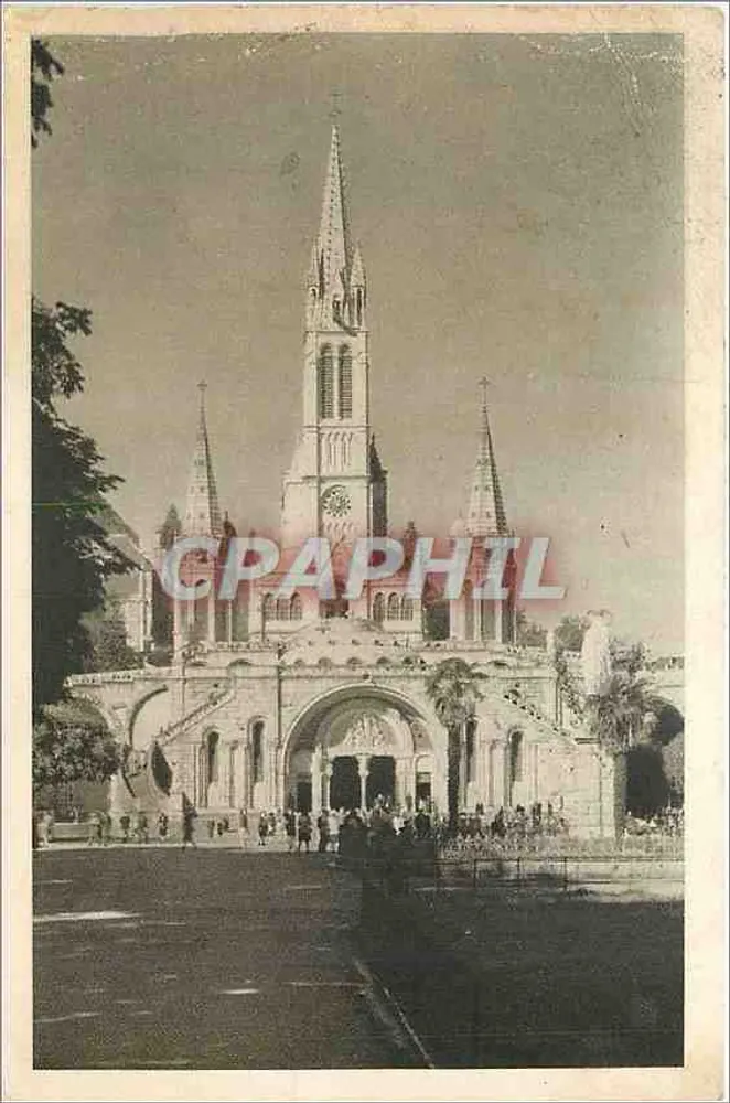 Lourdes — A Basílica e o Pátio — Edição Palais de Rossarie, n°28 - Frente