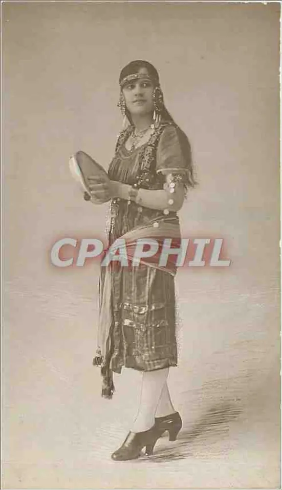 Mulher em traje oriental — Comissário Foto Cévres — número de série não visível - Frente