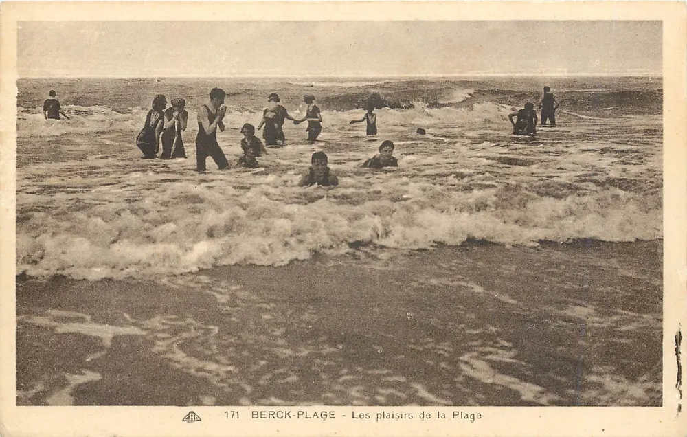 Berck-Plage - The Joys of the Beach — series 171, publisher A.P.B. - Front