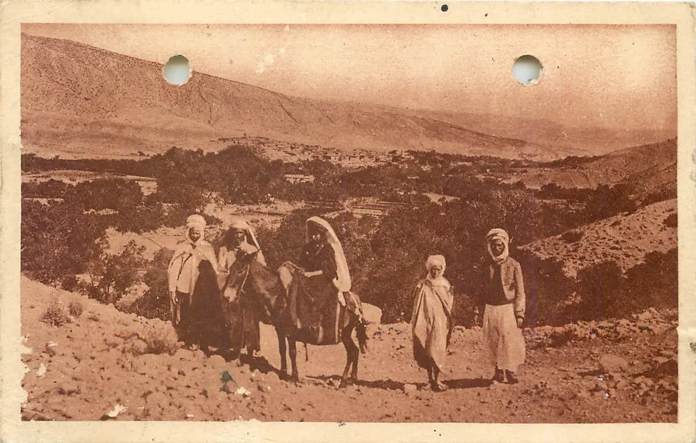 Aurès — Vista de Tagoust — Argélia - Frente