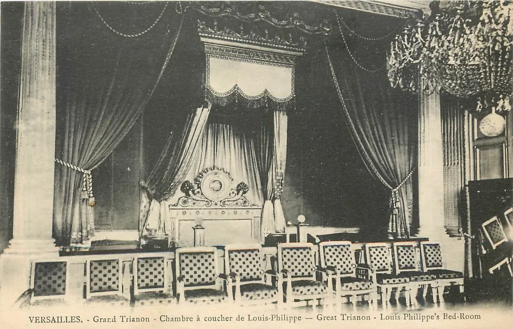 Versailles - Grand Trianon - Chambre à coucher de Louis-Philippe — Great Trianon - Louis-Philippe's Bed-Room - Recto