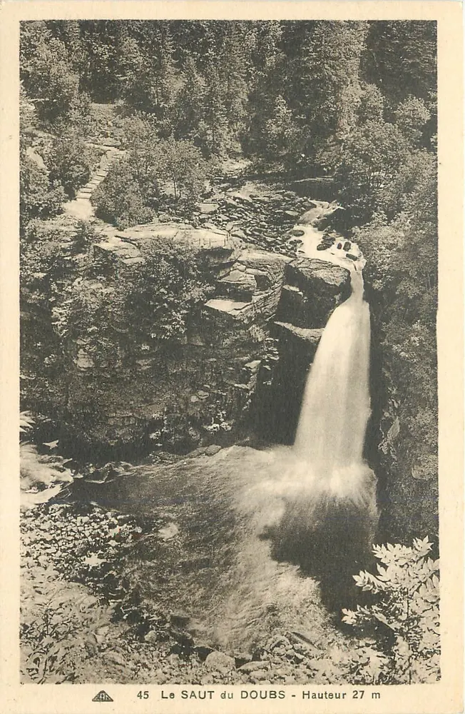 O SALTO DO DOUBS — Altura 27 m — CI dos Arts Photomécaniques - Strasbourg - Frente