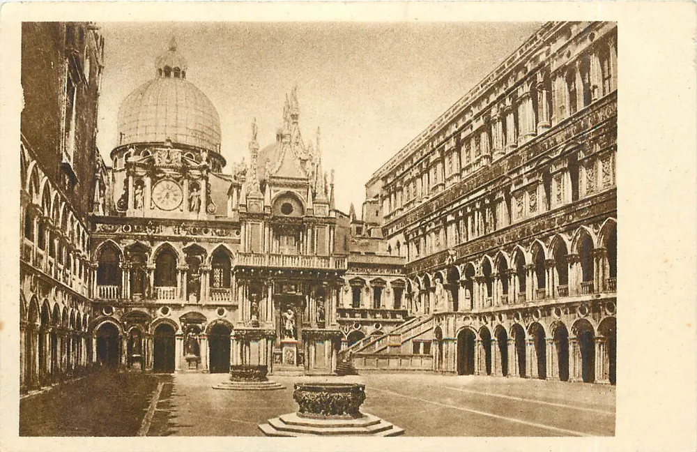 Palácio Ducal - O pátio — Veneza — Edição Ongania - Frente