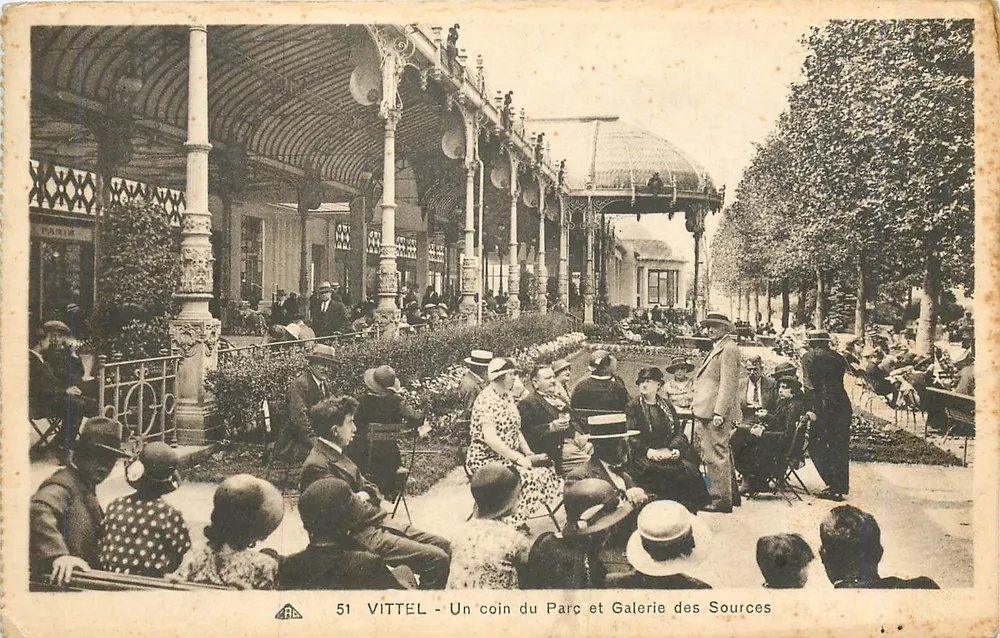 VITTEL - Ein Eckchen des Parks und Galerie der Quellen — Verlag A.P.C. n°51 - Vorderseite