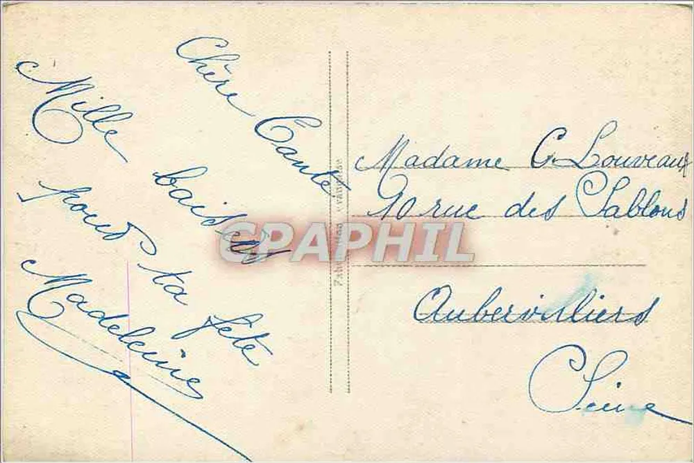 Mulher com buquê de rosas — estúdio Mimosa 446 — Mimosa - Verso