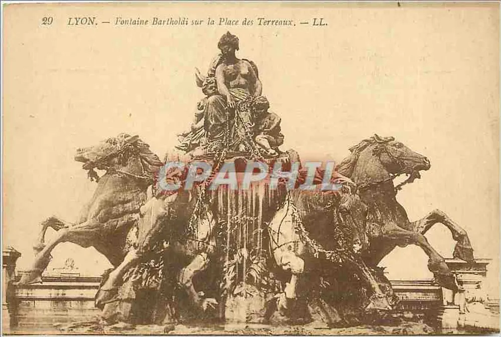 LYON — Fontaine Bartholdi auf der Place des Terreaux — LL. - Vorderseite