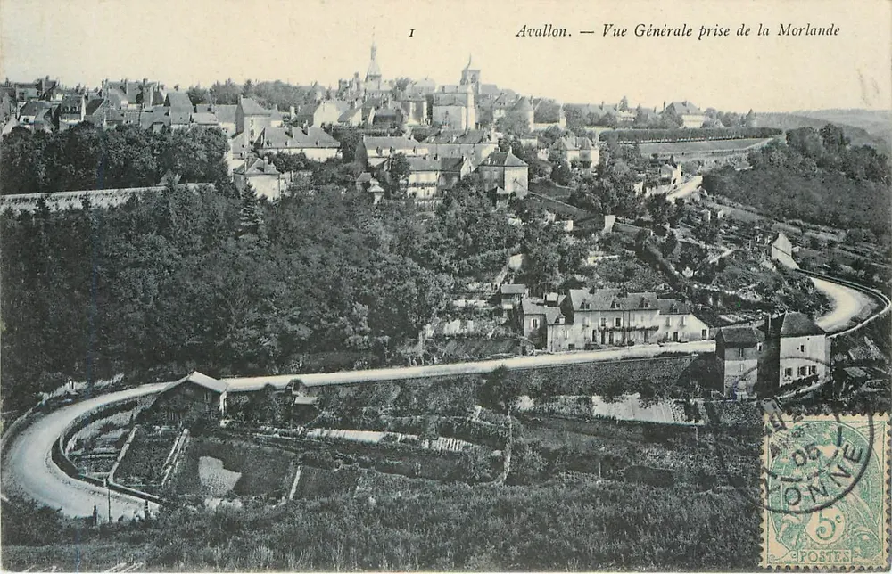 Avallon — Vue Générale prise de la Morlande — Éditeur non identifié, n° de série I - Recto