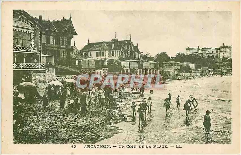Arcachon — A Corner of the Beach — LL - Front
