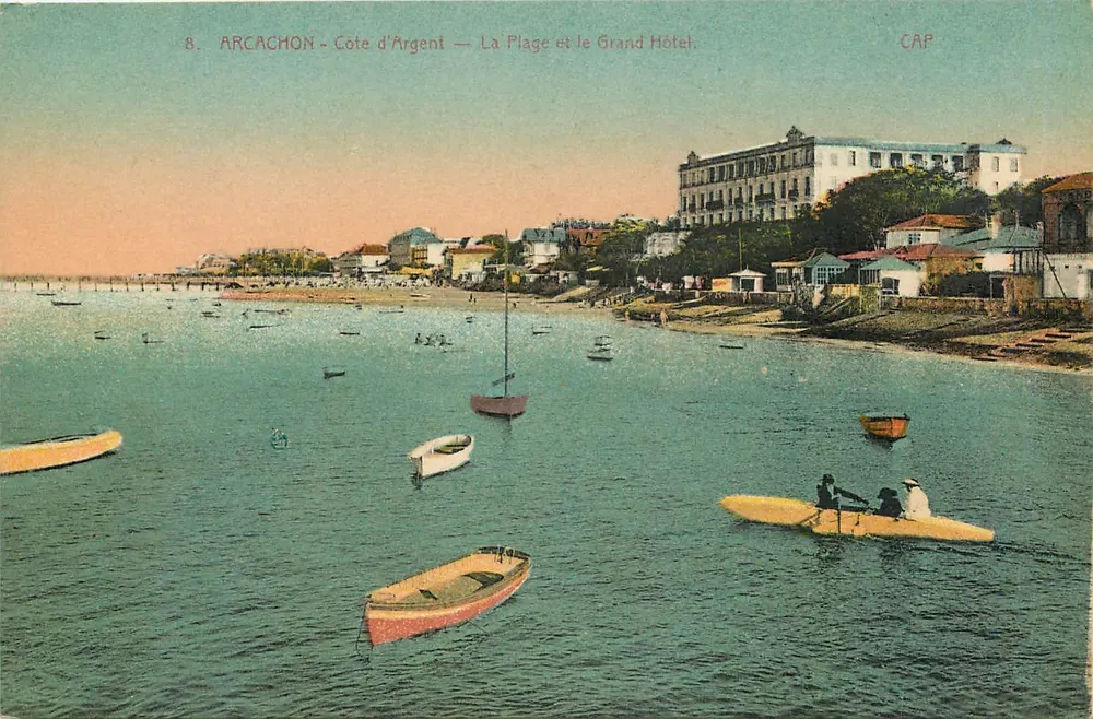 Arcachon - Côte d'Argent — Die Strandpromenade und das Grand Hotel — CAP - Vorderseite