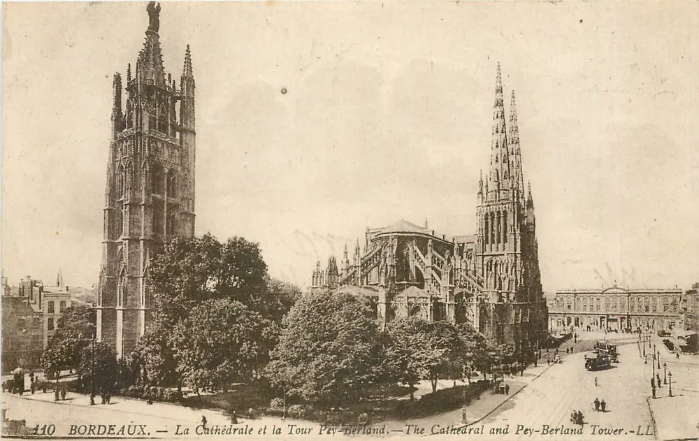 Bordeaux — Die Kathedrale und die Turm Pey-Berland — LL - Vorderseite