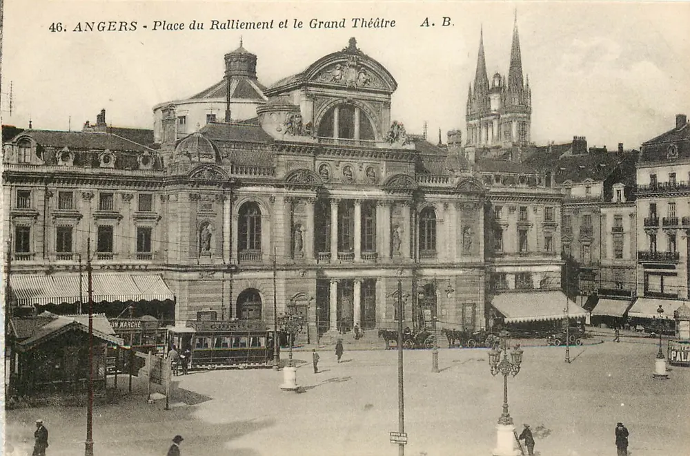Angers - Place du Ralliement und das Grand Theatre — A. B. - Vorderseite