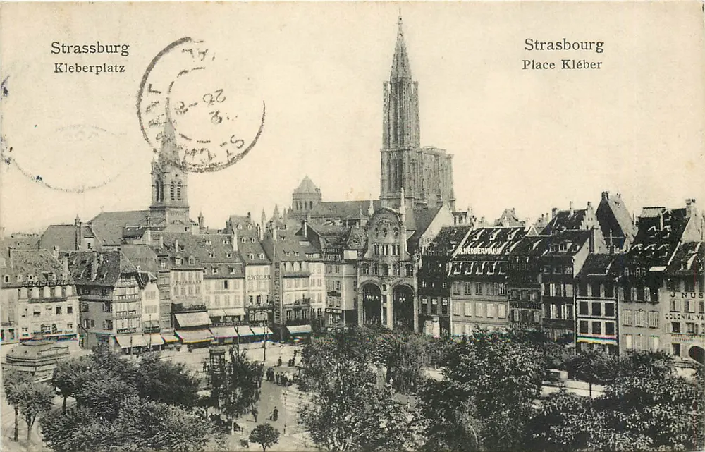 Estrasburgo - Praça Kléber — vista panorâmica com a catedral — editor não identificado - Frente