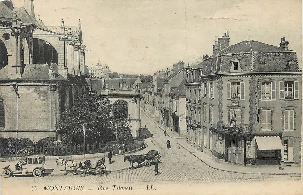 Montargis — Rua Triqueti — LL. - Frente