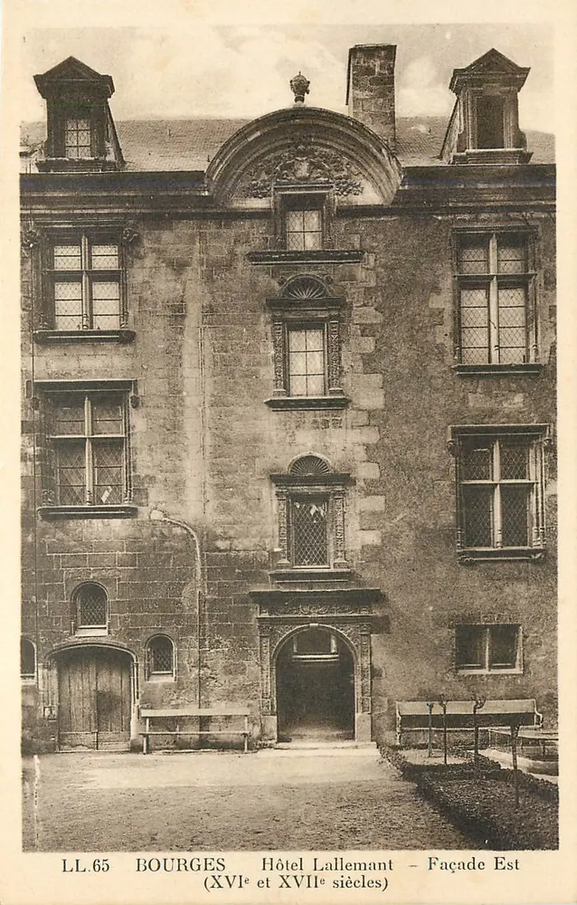 Bourges - Hotel Lallemant - Façada Wschodnia (XVI i XVII wiek) - Awers