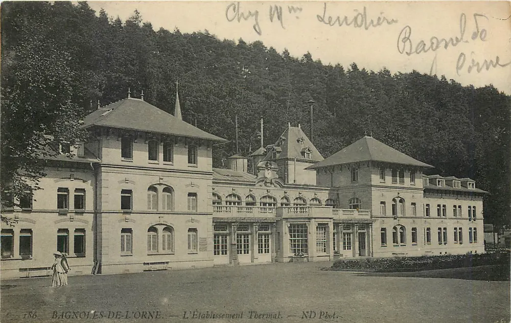 Bagnolles-de-l'Orne — O Estabelecimento Termal — ND Phot. - Frente