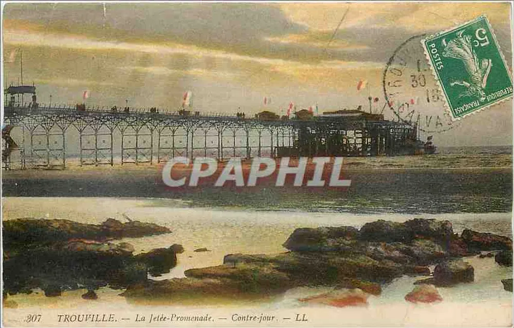 Trouville — La Jetée-Promenade — Contre-jour — LL - Recto