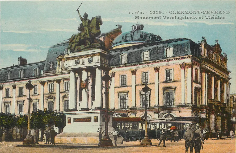 Clermont-Ferrand — Monumento Vercingétorix e Teatro — G. D'O. 1079 - Recto