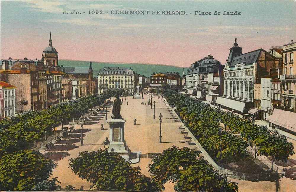 Clermont-Ferrand — Place de Jaude — G. D'O. n°1093 - Frente
