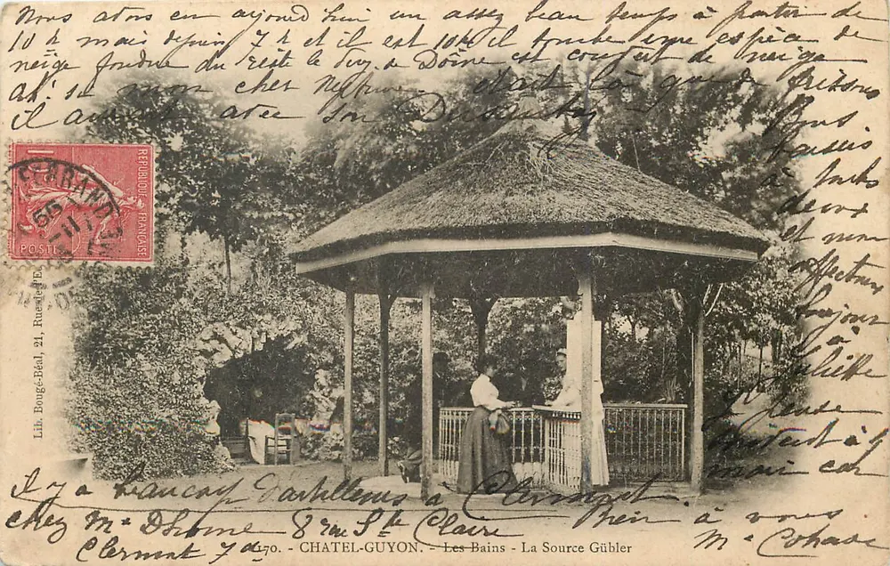 Les Bains - Źródło - Châtel-Guyon — Widok kiosku z dachem z siana z dwiema osobami — wydawca Lih. Rouge-Béal, nr 24 - Awers