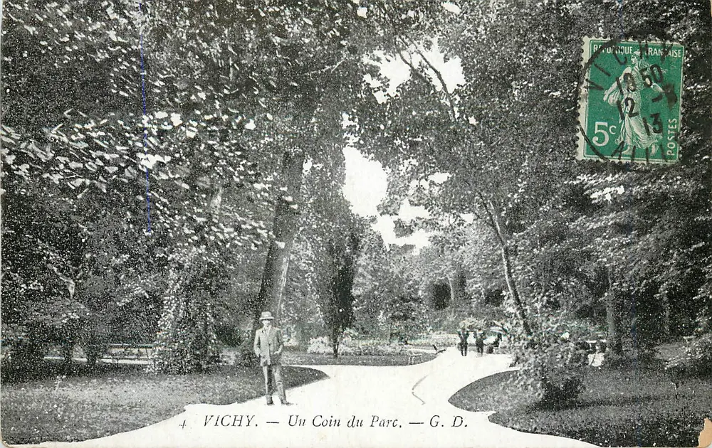 Vichy — Um Canto do Parque — G. D. - Frente