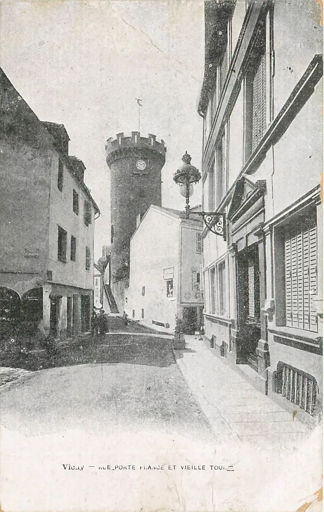 Vichy — rue Porte France et vieille tour - Recto
