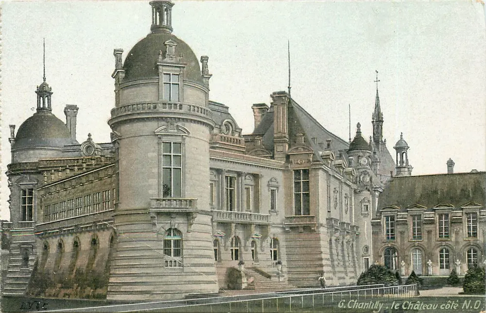 Châtenay-Malabry — O Castelo lado N.O. — G. Chanhlly - Frente