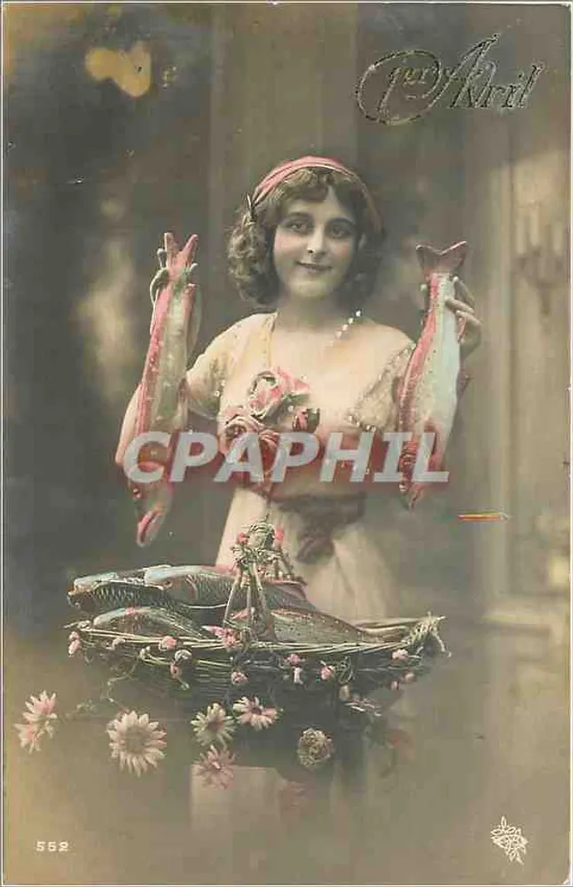 Jovem mulher com peixes — editor C. Artil, n° 568 - Frente