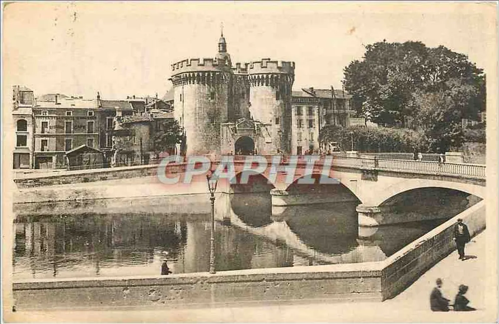 Verdun — La Tour et le Pont Chaussée — Cie des Arts Photomécanique, Paris - Recto