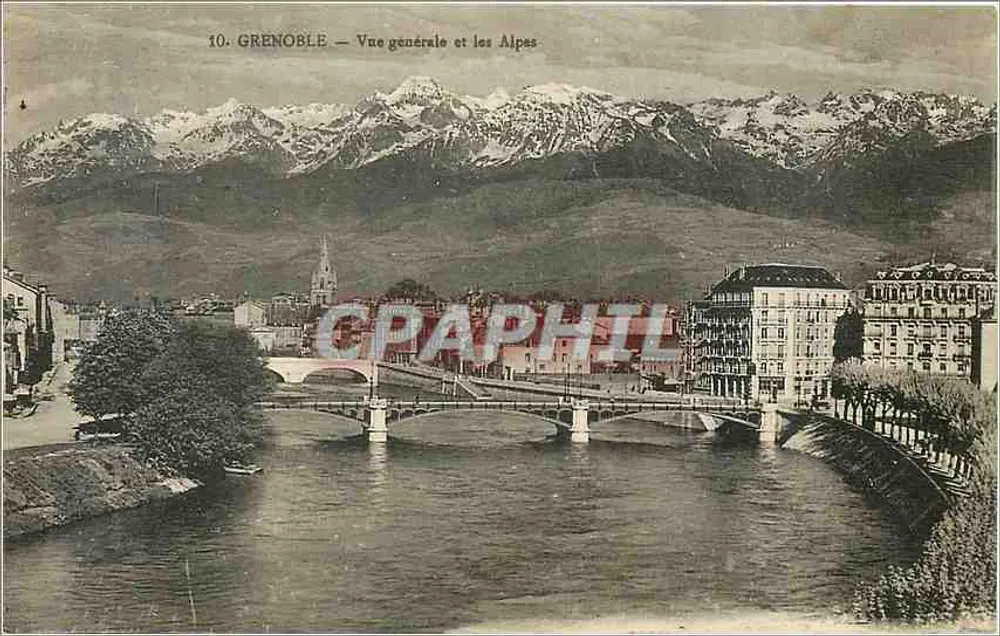 Grenoble — Vista geral e os Alpes — Edição Martinotto Frères - Frente