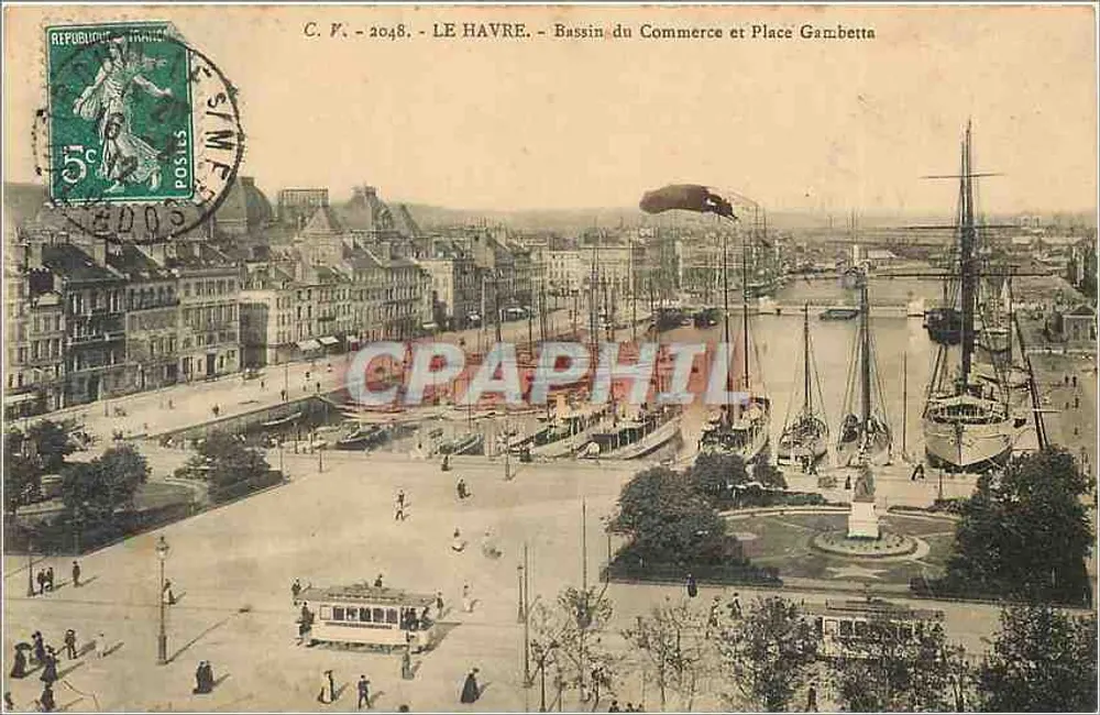 Le Havre - Bassin des Handels und Place Gambetta — C.P. 2048, Verlag C.P. - Le Havre - Vorderseite