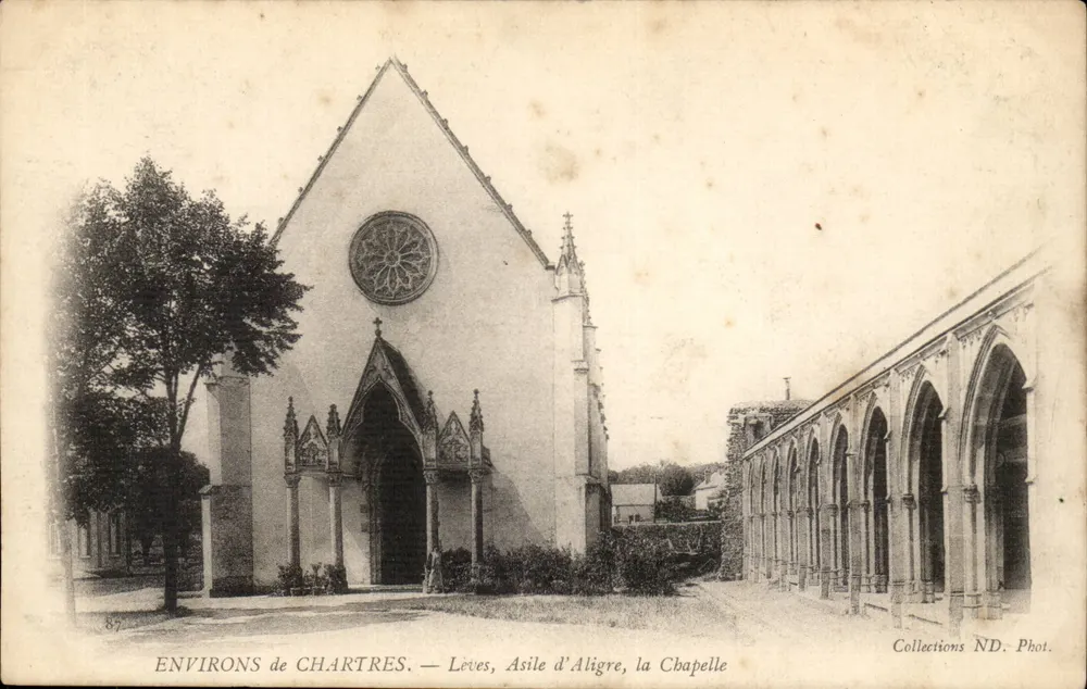 Arredores de Chartres — Lèves, Asilo d'Aligre, a Capela — Coleções ND. Fot. - Frente