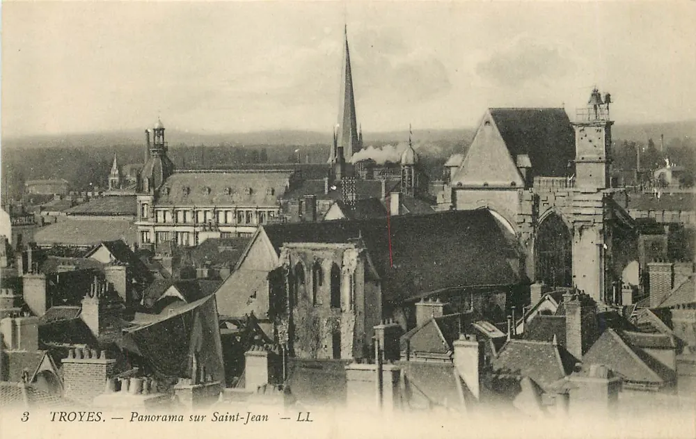 Troyes — Panorama sobre São João — LL - Frente