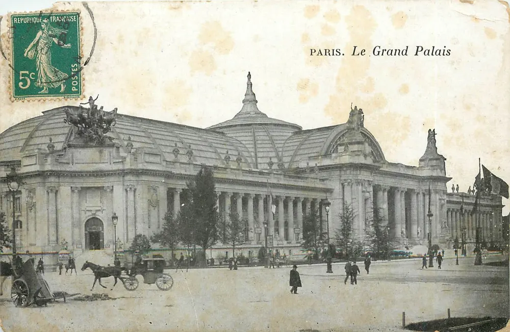 Paris. Le Grand Palais — vue extérieure de l'édifice avec dôme et colonnades — éditeur inconnu, n° de série non visible - Frente