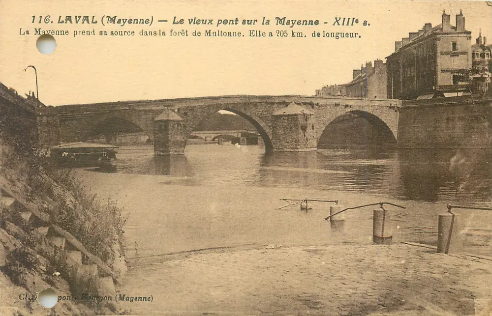 Laval (Mayenne) — Der alte Brücke über die Mayenne — 13. Jh. - Vorderseite