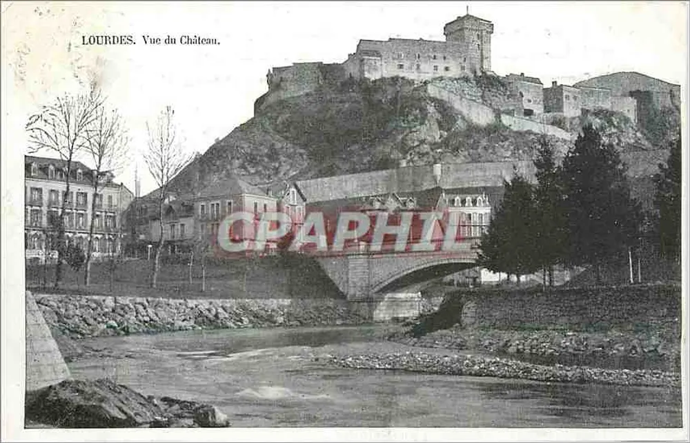 Lourdes. Visão do Castelo — editor não identificado, número de série não visível - Frente