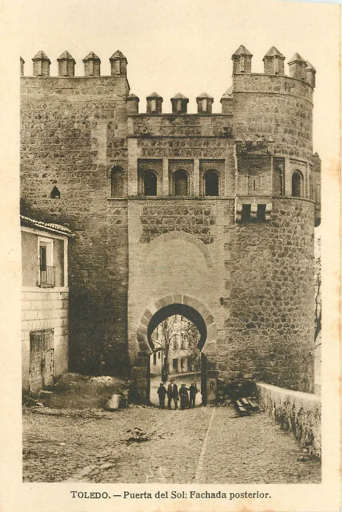 TOLEDO — Puerta del Sol: Fachada posterior. - Anverso