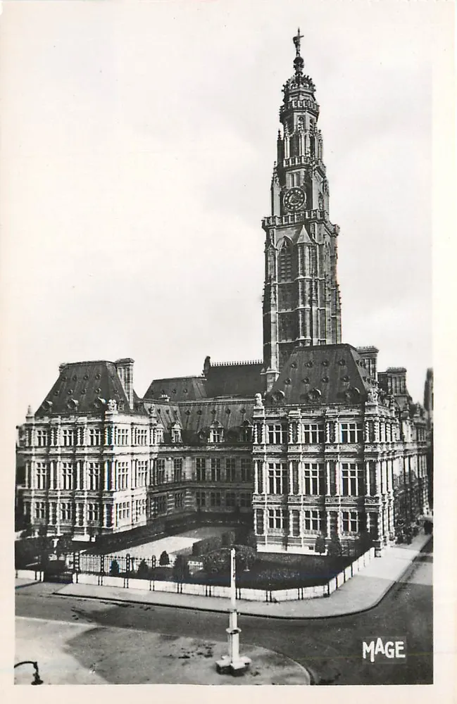 Arras (P.-de-C.) — O Hotel de Ville — MAGE - Frente