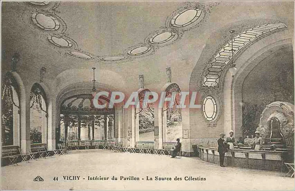 Vichy - Interior do Pavilhão - A Fonte dos Célestins - Frente