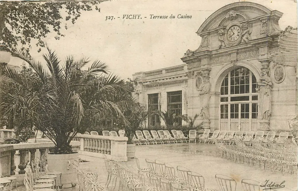 Vichy - Terrasse do Casino — editor Ideal, n° 327 - Frente