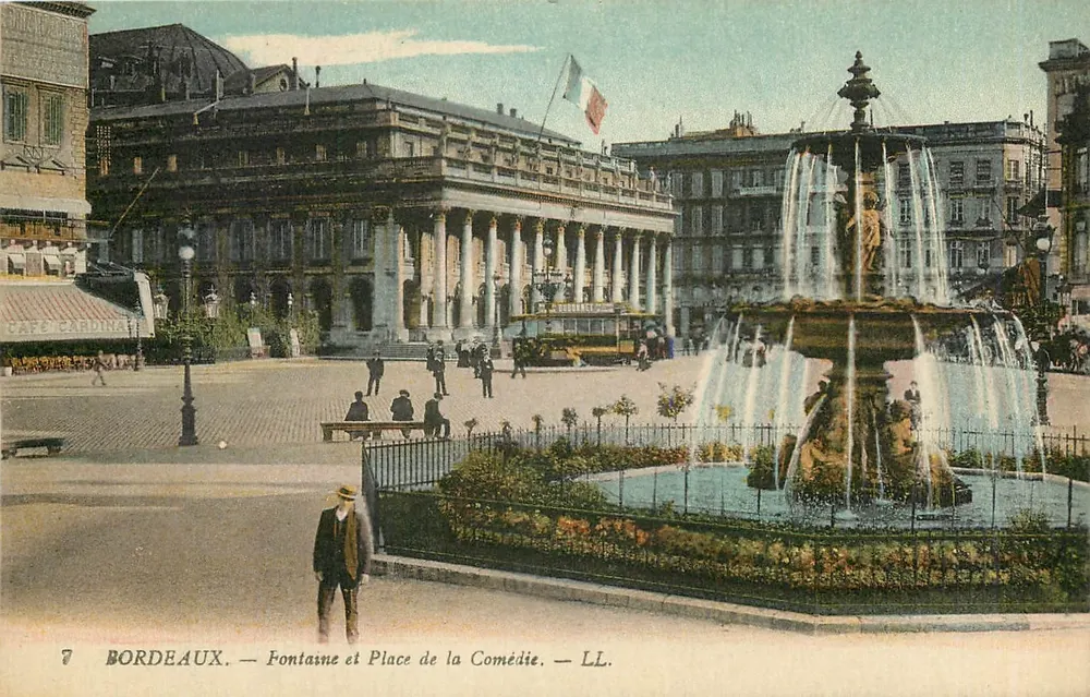 Bordeaux — Fontaine et Place de la Comédie — LL - Recto