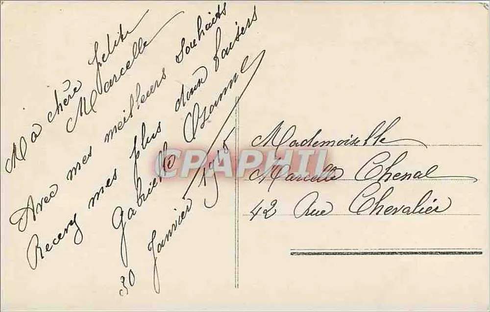 Jovem mulher sorridente — interior elegante — n°1068 - Verso