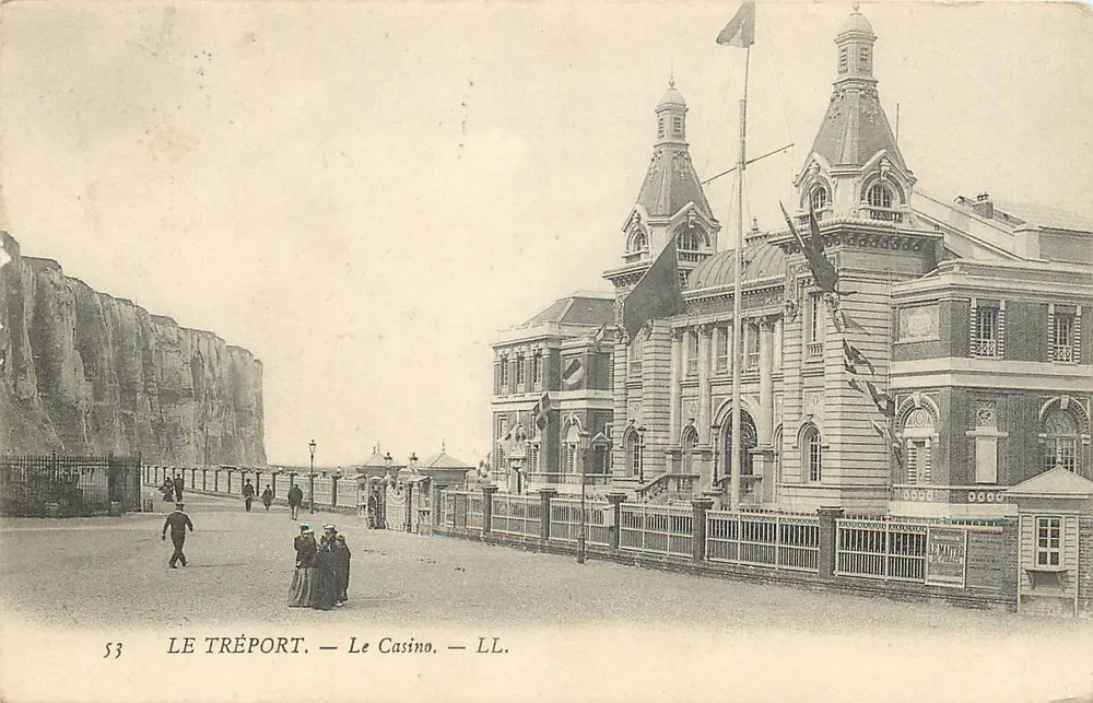 Le Tréport — O Casino — LL. - Frente