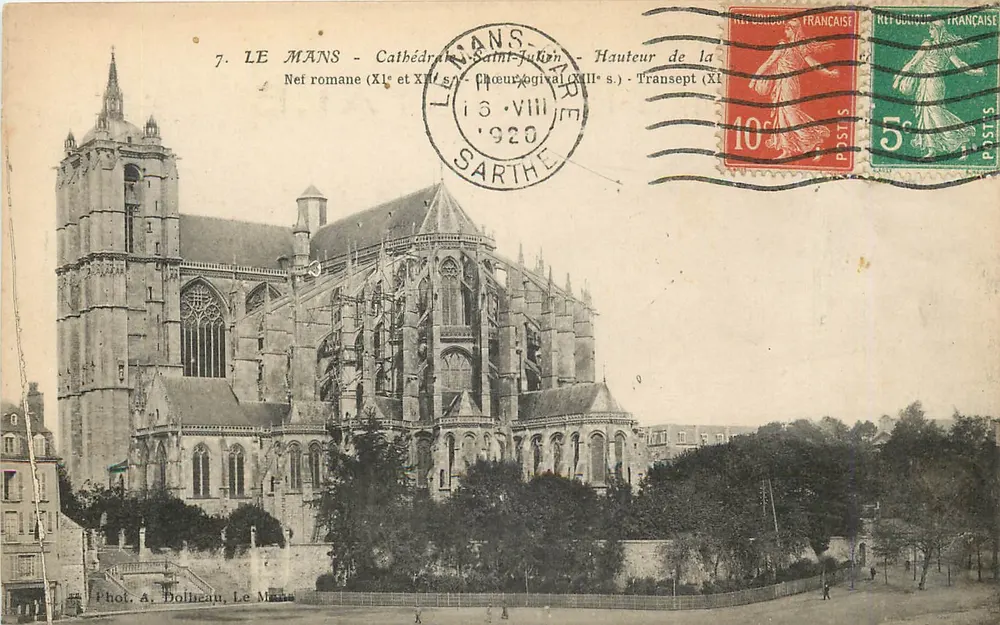 Le Mans - Catedral de São Julião - Nef romana e transepto - Frente