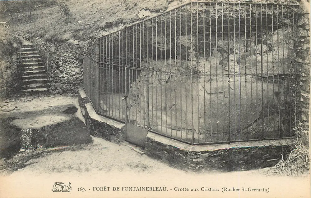 Forêt de Fontainebleau - Grotte aux Cristaux (Rocher St-Germain) — éditeur non identifié, n° de série 169 - Recto