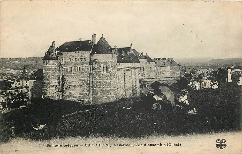 Dieppe, o Castelo — Vista geral (Oeste) — MTIL - Frente