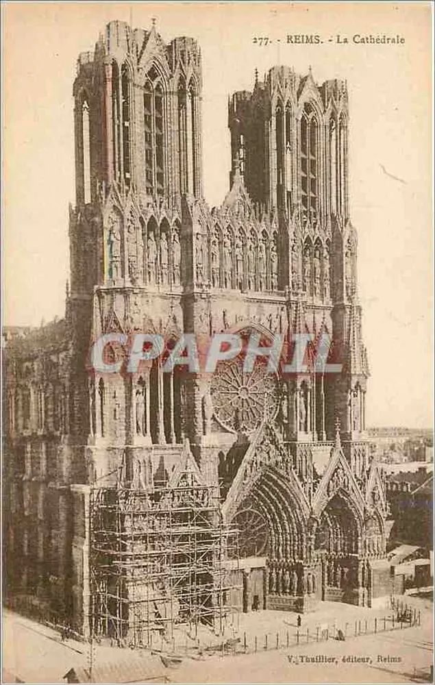 Reims - A Catedral — vista da fachada com escorvas — V. Thaillier, editor, Reims, n° 277 - Frente
