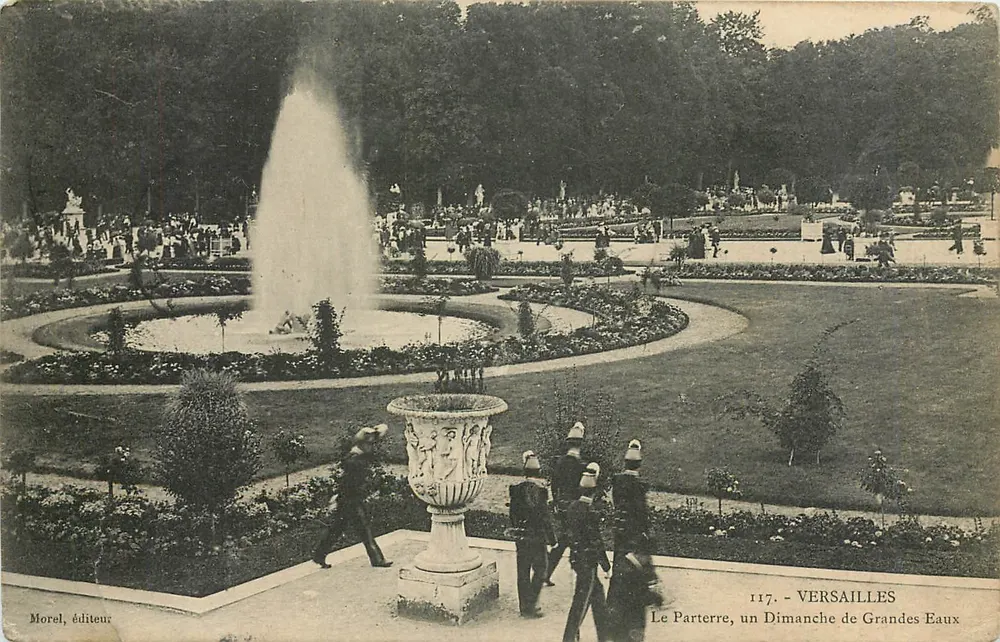 Le Parterre, un Dimanche de Grandes Eaux — Versailles, éditeur Morel, n° 117 - Frente